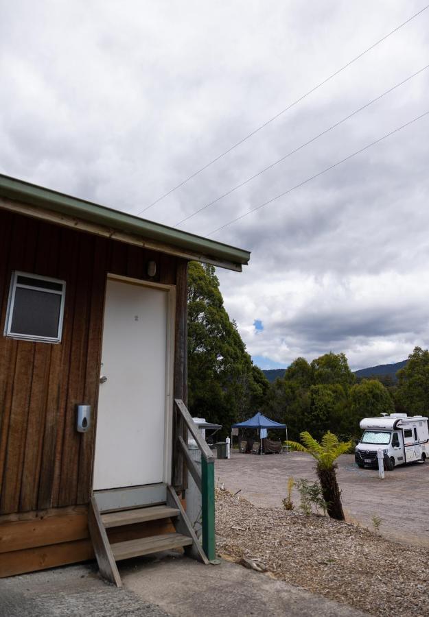 Tullah Lakeside Lodge Exterior foto